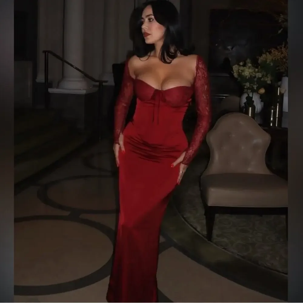 House of CB PERDI Berry Satin Maxi Dress With Corset M PLUS CUP - Picture 12 of 16